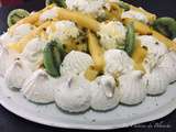 Pavlova aux fruits exotiques