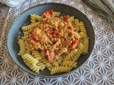 Pâtes sauce au thon et aux tomates cerises