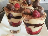 Verrines chocolat / framboise façon tiramisu