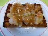 Gaufre fourrée aux pommes et caramel beurre salé