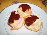 Profiteroles chocolat et fraises