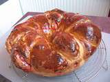 Brioche Kringle aux Pralines Roses