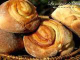 Brioches escargots à la confiture maison d'oranges