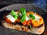 Bruschetta à la tomate cerise confite et burrata