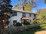 Cottages dans le Surrey... en Angleterre