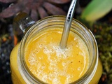 Smoothie à l'orange, brugnons et kiwi