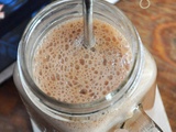 Smoothie chocolat banane, graines de Chia et lait de coco