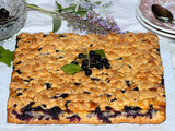 Crumble au cassis et citron vert