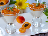 Panna cotta, compotée d’abricots à la verveine