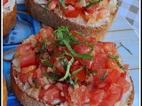 Bruschetta tomates basilic et vache qui rit