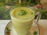 Soupe froide de courgette et basilic