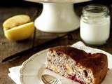 Gâteau au yaourt aux pommes et framboises