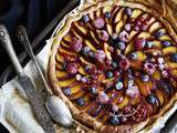 Tarte aux pêches et aux fruits rouges