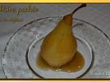 Poire pochée, sauce à la réglisse