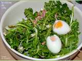 Salade de pissenlits, lardons et oeufs mollets