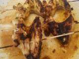 Brochettes d'ailes de poulet satay