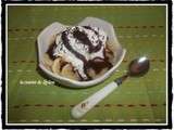 Verrine biscuitée à la banane et au coulis chocolat café