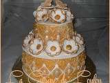 Wedding cake blanc et or