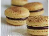 Macaron Mogador : chocolat au lait et fruit de la passion (Pierre Hermé)