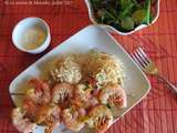 Brochettes de crevettes aux herbes, sauce au pastis