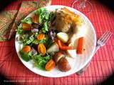 Poulet entier au beurre d’herbes et aux légumes