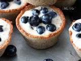 Tartelettes aux myrtilles, crème parfumée à l'amande d'abricot