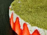 Fraisier matcha (onctueux comme un tiramisu) [vegan]… et le blog a 2 ans