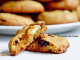 Biscuit au chocolat blanc, baies de goji et cranberries