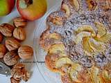 Gâteau aux pommes et noix parfumé au pain de singe