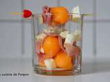 Verrine de billes de melon, mozzarella et jambon