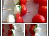 Brochettes tomate cerise moza basilic