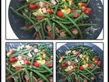 Salade de haricot vert, tomates, œufs dur, saucisses aux herbes et concombre