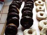 Tournee de donuts au chocolat pour le gouter