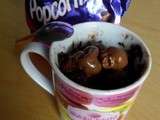 Mug cake croustilant chocolat et pop corn