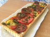 Tarte rectangulaire au parmesan et tomates crues