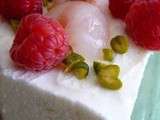 Entremet au litchis et framboises