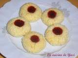 Biscuits coco et confiture