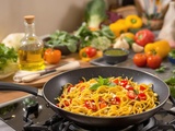 L’astuce ultime pour cuire vos pâtes plus vite qu’à la casserole