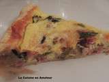 Quiche aux légumes, fromage et lardons