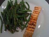 Saumon grillé et haricots verts sauce soja et gingembre