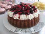 Tarte renversée au chocolat , chantilly et fruits rouges