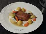 Cuisse de canard confite en pot au feu de legumes racines