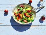 Salade roquette, tomates et prune