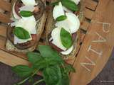 Tartines chèvre et tomates