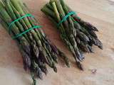 Spaghetti aux pointes d'asperges et à la roquette, aromatisées à la truffe d'été