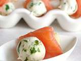 Amuses bouches : Piquettes de saumon, pomme et chèvre