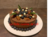 Entremet chocolat noir Myrtilles et biscuit noix de pécan