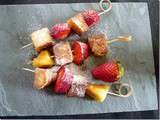 Brochettes fruits & cake perdu