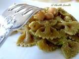 Farfalles aux pois chiches et pesto