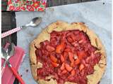 Tarte rustique fraise rhubarbe